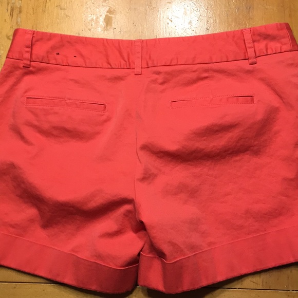 Express Shorts - Picture 4 of 5